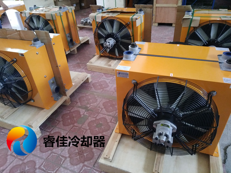 液壓馬達(dá)風(fēng)冷散熱器.jpg