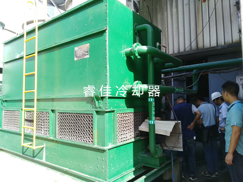 <font color='red'>管殼式水冷卻器</font>定做，實(shí)地考察出方案！