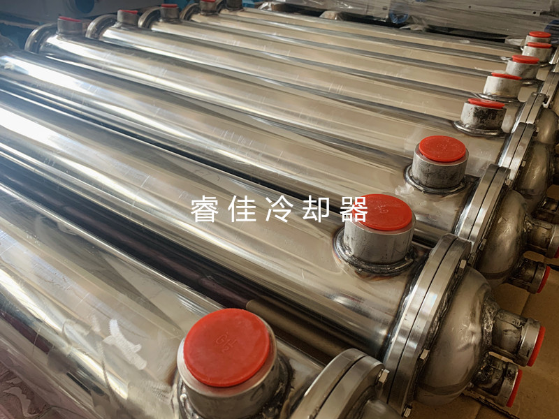 選用<font color='red'>不銹鋼水冷卻器</font>的好處