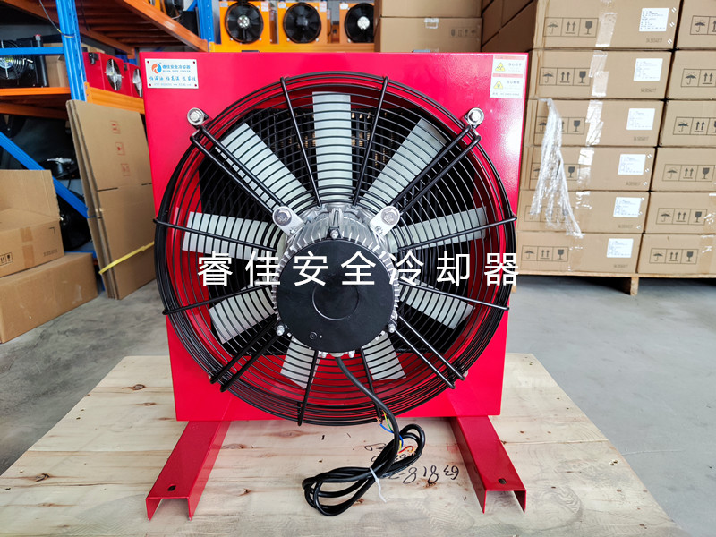 非標定做大功率<font color='red'>風冷散熱器</font>