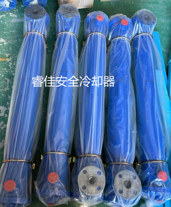 OR列管式冷卻器打包發(fā)貨
