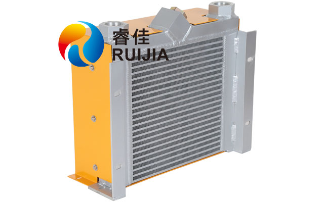 睿佳機(jī)械——真正懂得您的耐用省心<font color='red'>風(fēng)冷卻器廠家</font>