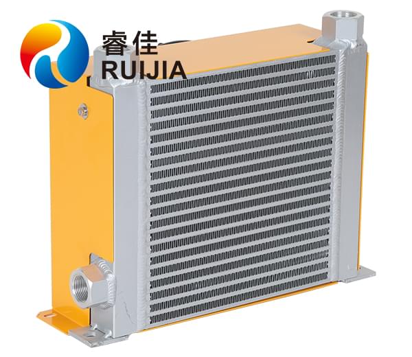 <font color='red'>板翅式風冷卻器</font>翅片的作用及其形式有哪些？
