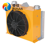 【新疆】RJ357應(yīng)用于起重機(jī)<font color='red'>液壓油冷卻器</font>