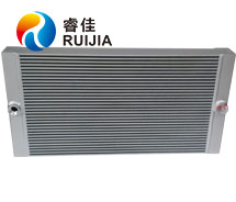 <font color='red'>工程機(jī)械水箱</font>